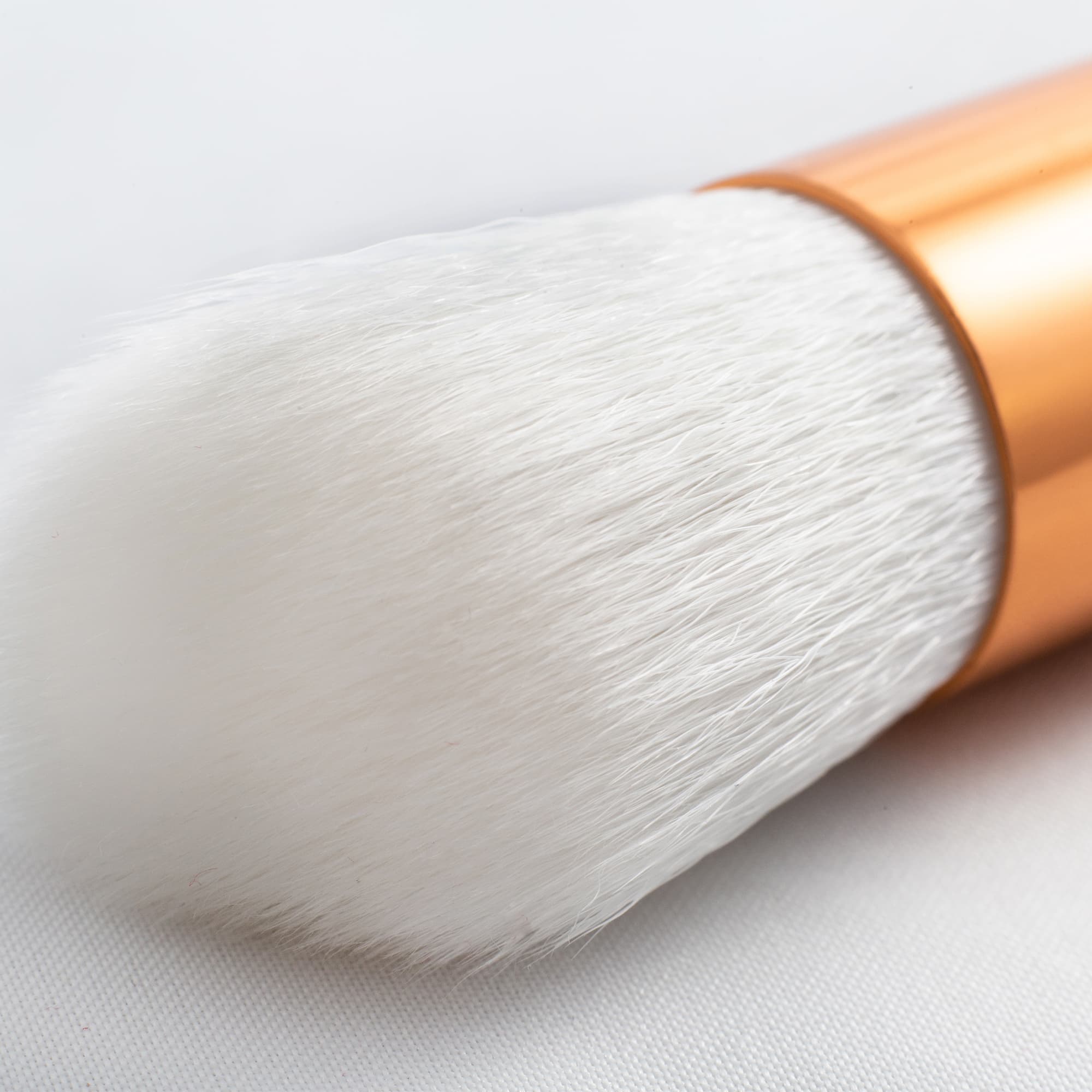 Blush brush / make-up kwast wit