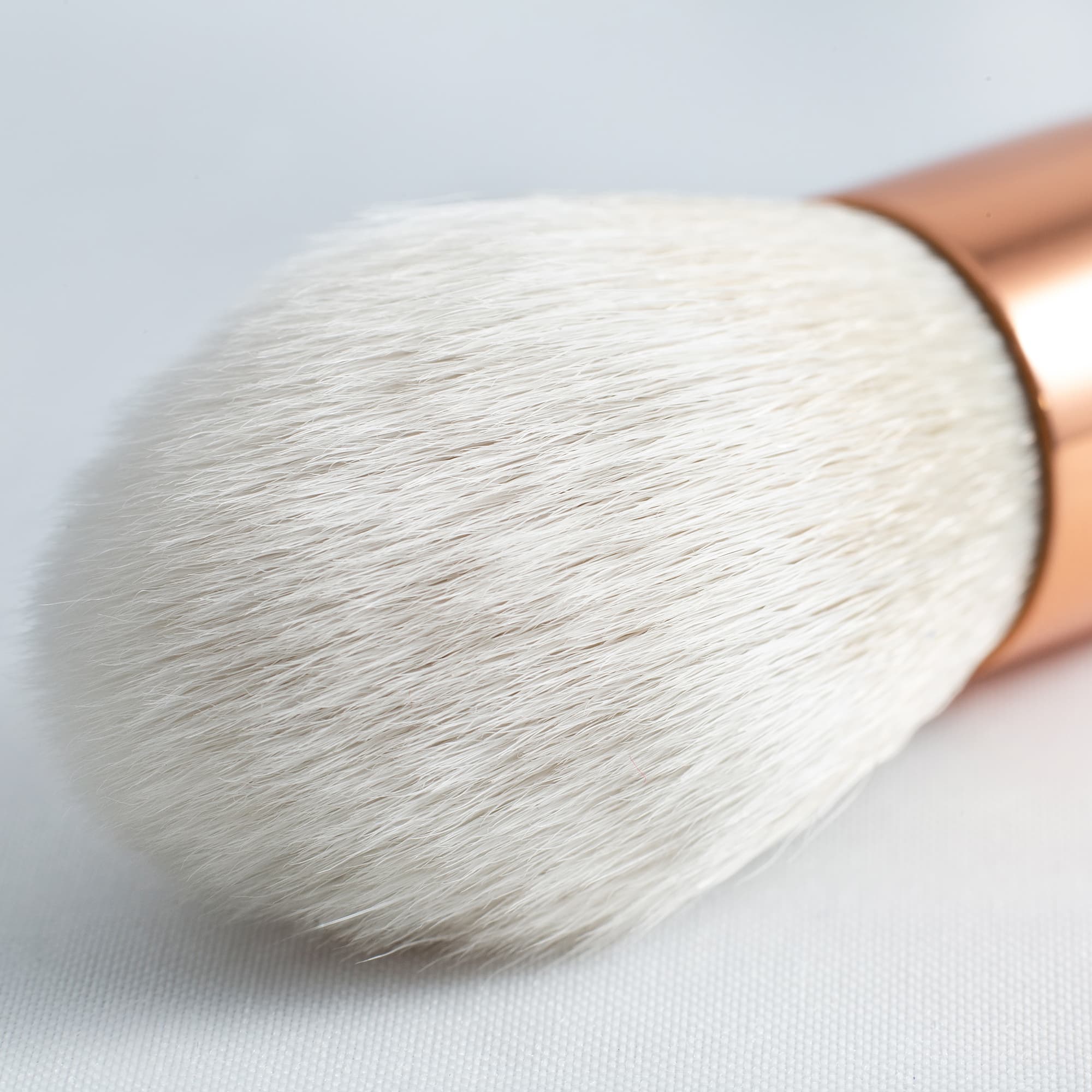 Contour brush / make-up kwast wit