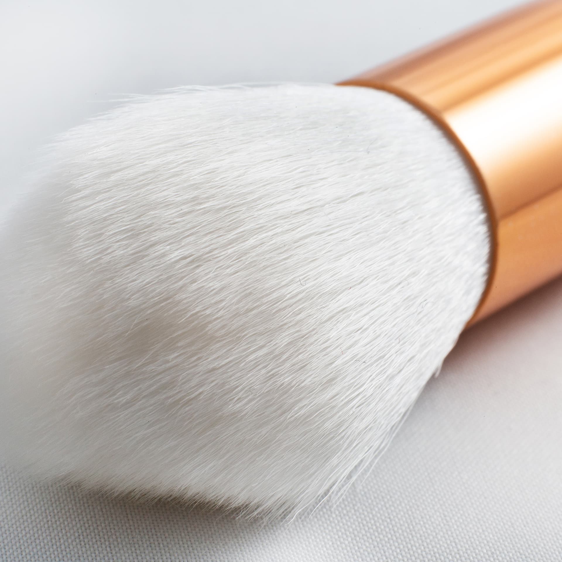 Powder brush / make-up kwast wit 1