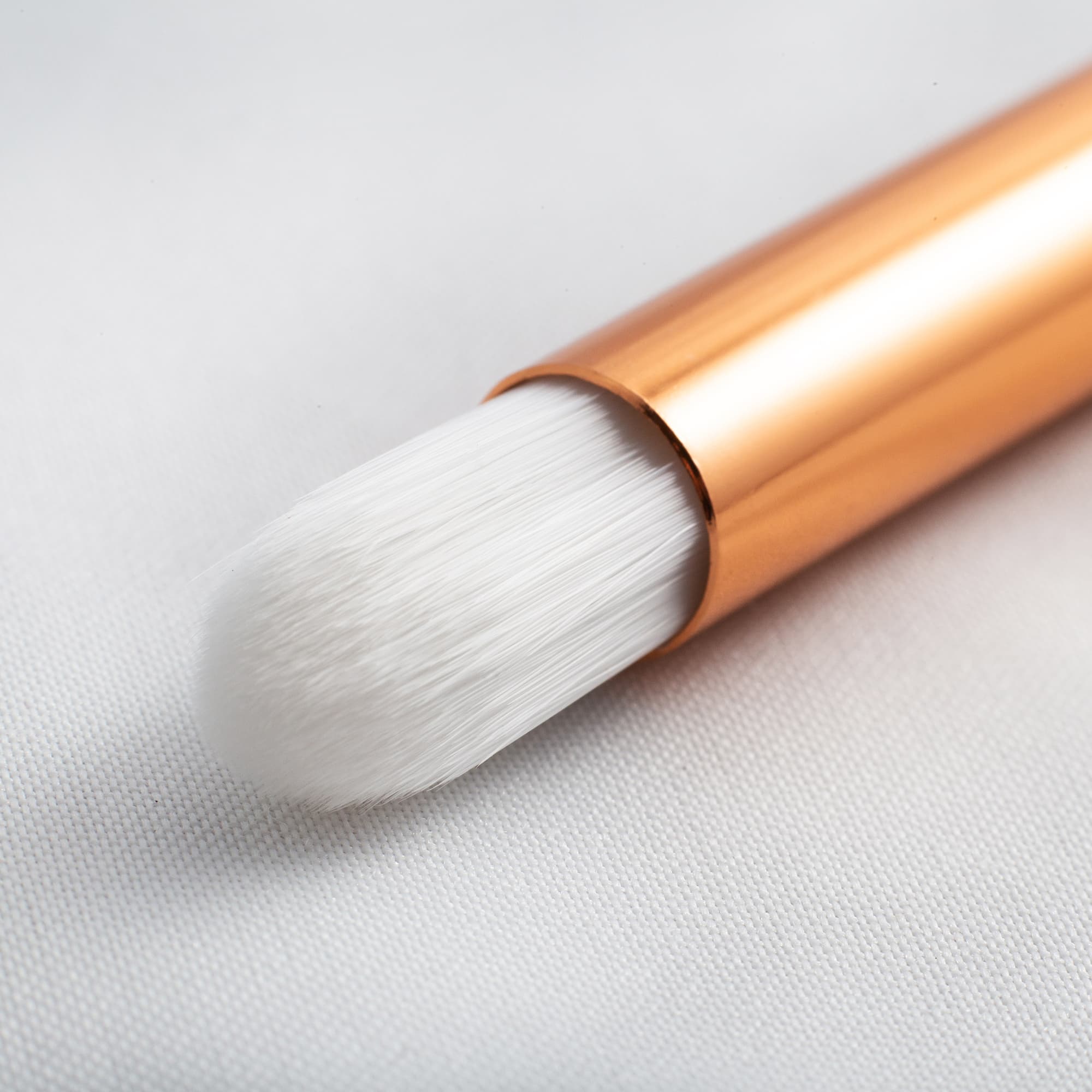 Precision Eye brush / make-up kwast wit