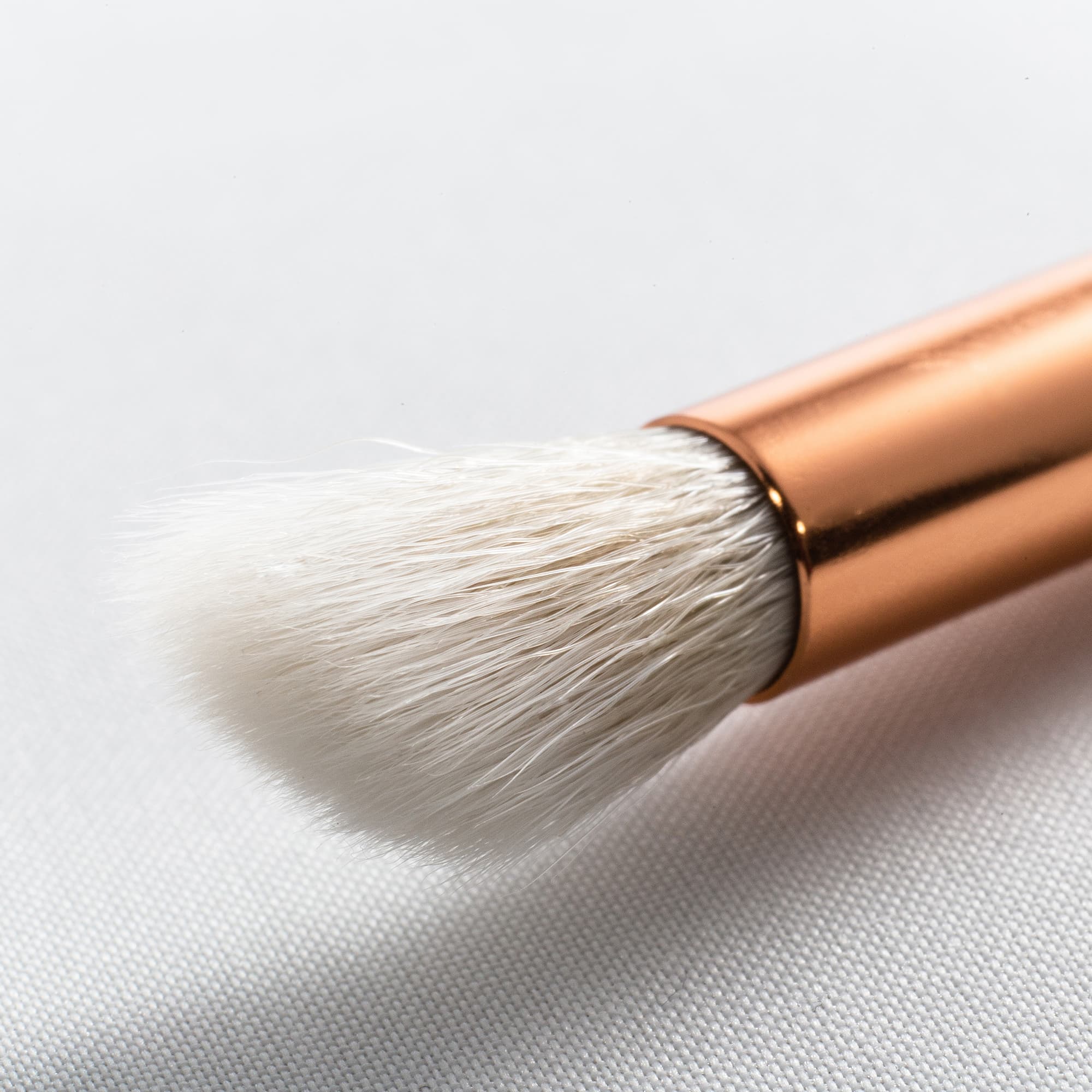 Angle shadow brush / make-up kwast wit