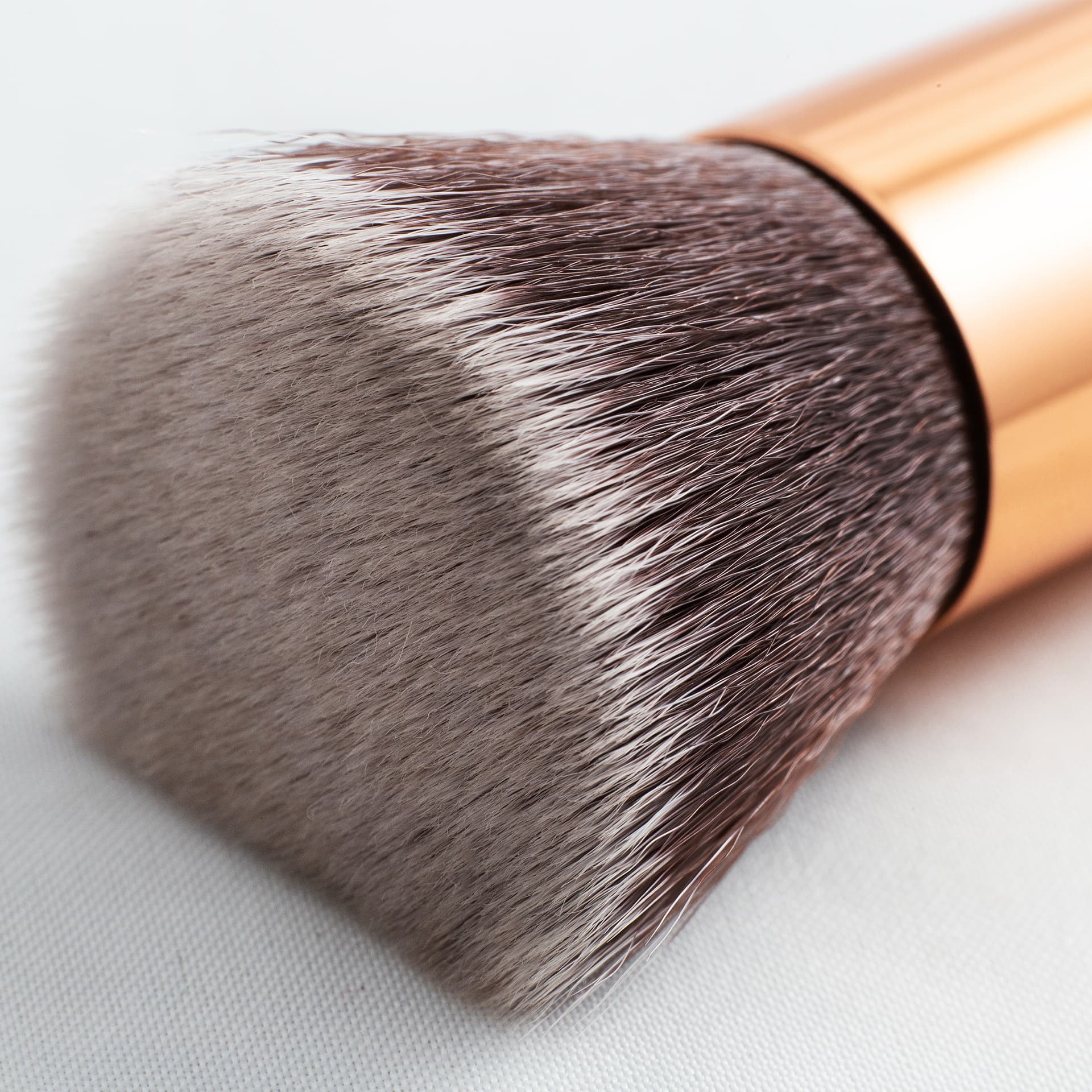 Flat Foundation brush / make-up kwast wit 1