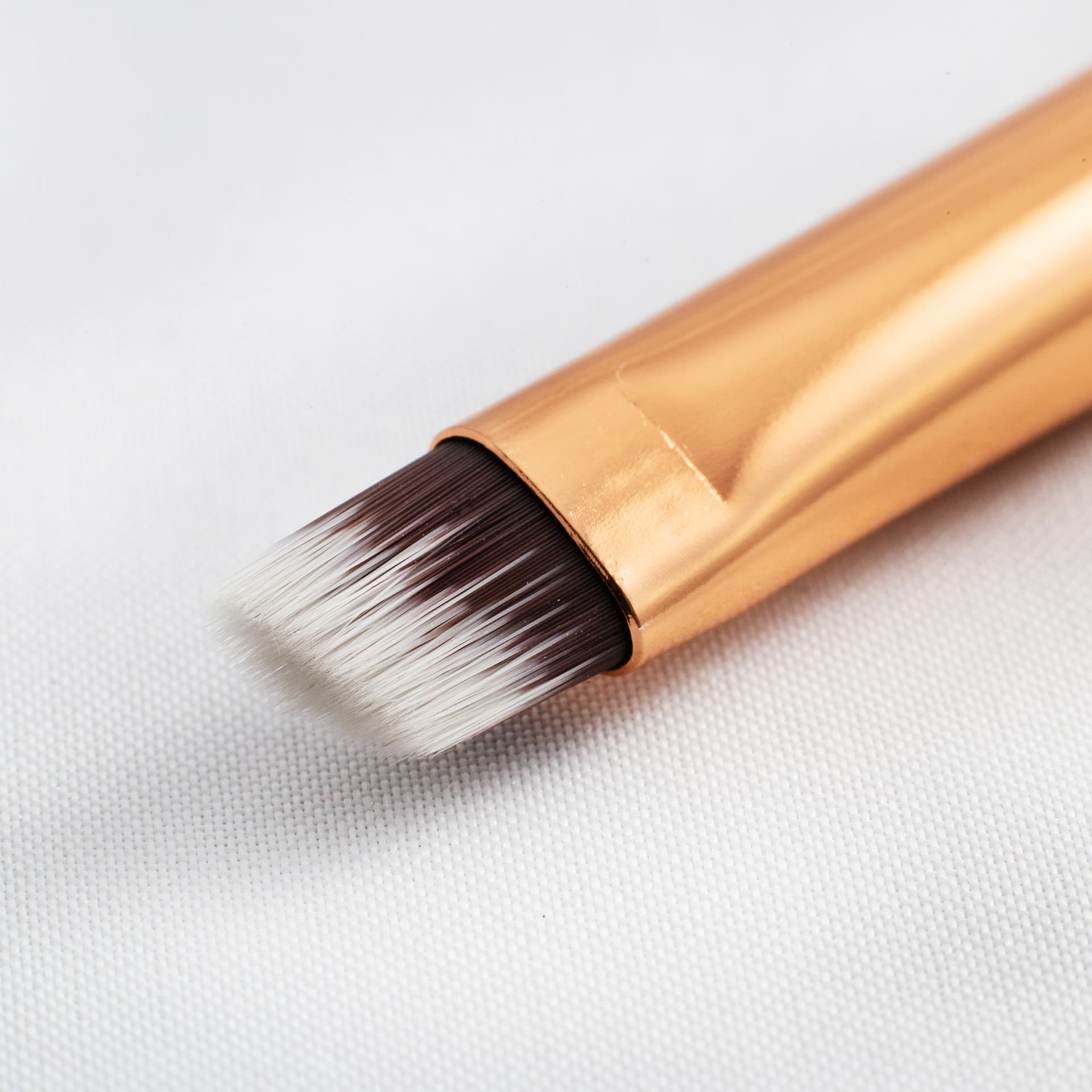 Eyeliner brush / make-up kwast wit 1