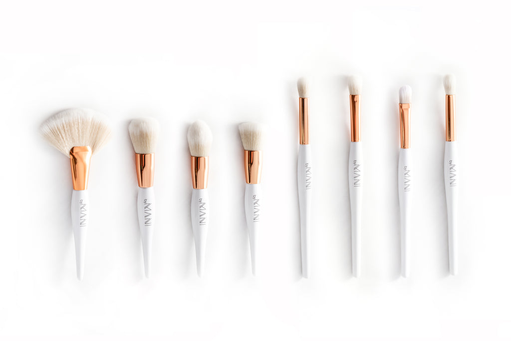 Make-up Brush Set 8pcs professional white and Clutch